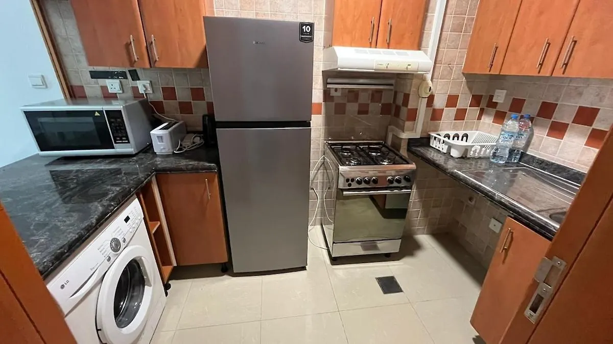 Garden Apartment In The Heart Of Dubai Marina United Arab Emirates