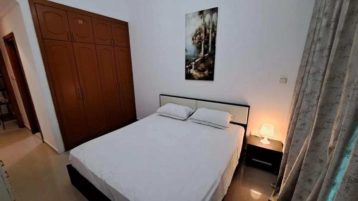 Garden Apartment In The Heart Of Dubai Marina