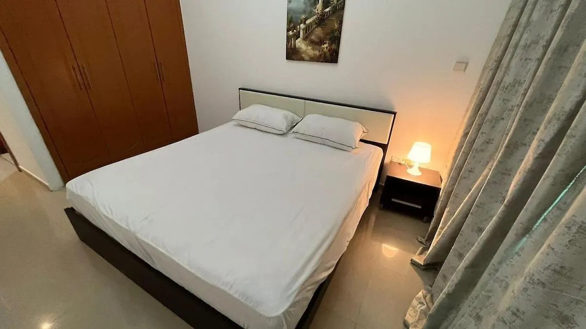 Garden Apartment In The Heart Of Dubai Marina